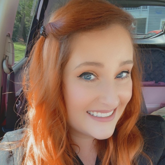 Meet your Posher, Ariel - Picture 1 of 1